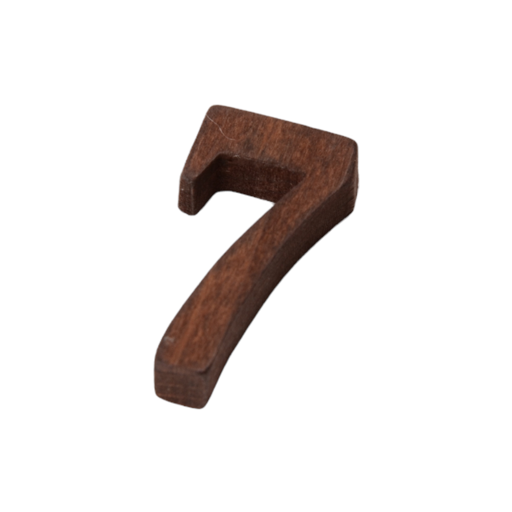 木製数字 7